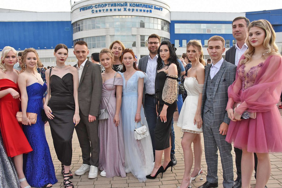 Общегородской выпускной — 2022 в Белгороде : фоторепортаж - Изображение 16
