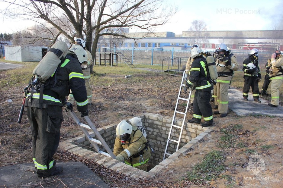 В Белгороде прошли учебно-методические сборы с начальниками пожарно-спасательных частей - Изображение 4