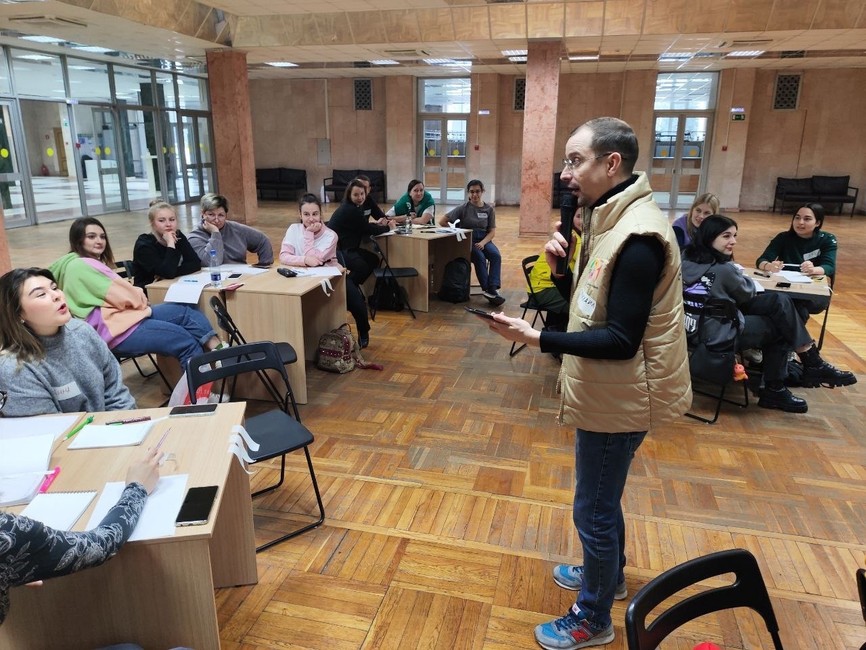 Центр образования номер 1 белгород. Гимназия 5 г белгород. 6 школа микрорайон новый белгород. Гимназия номер 1 белгород. Центр образования белгород.