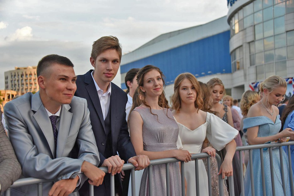 Общегородской выпускной — 2022 в Белгороде : фоторепортаж - Изображение 12
