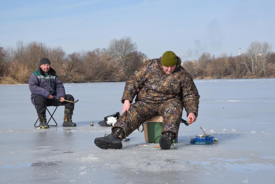 Белгородские спасатели напомнили рыбакам о правилах безопаснoсти при выхoде на лёд - Изображение 4
